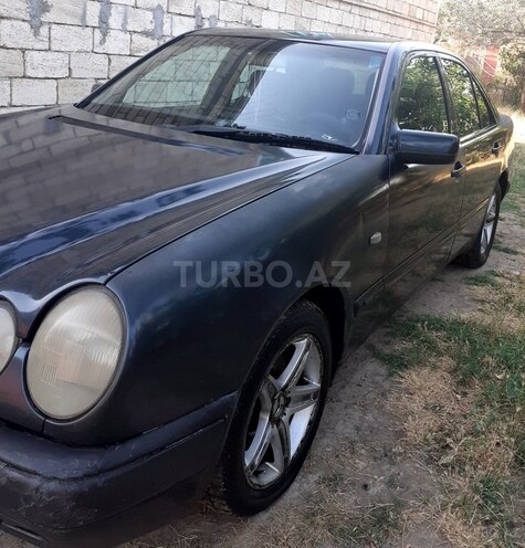 Mercedes E 220 1998, 500,000 km - 2.2 л - İmişli