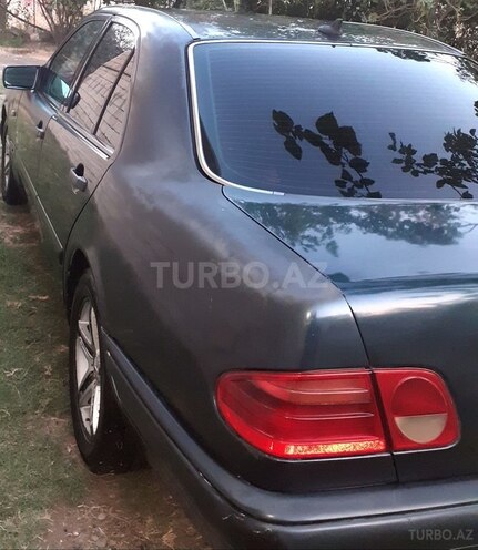 Mercedes E 220 1998, 500,000 km - 2.2 л - İmişli