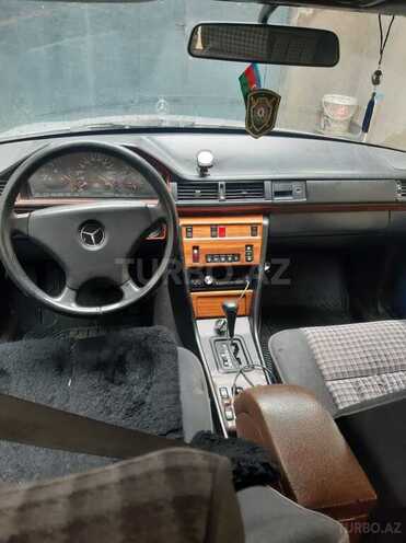 Mercedes E 260 1991, 395,000 km - 2.6 l - Bakı