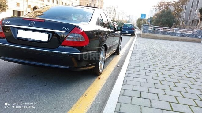 Mercedes E 220 2007, 198,300 km - 2.2 l - Bakı