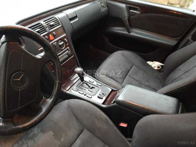 Mercedes E 200 1997, 350,000 km - 2.0 l - Bakı