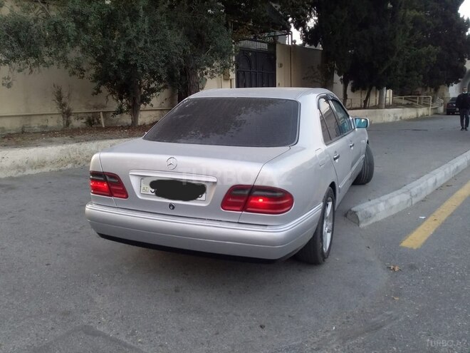 Mercedes E 230 1996, 280,000 km - 2.3 л - Bakı