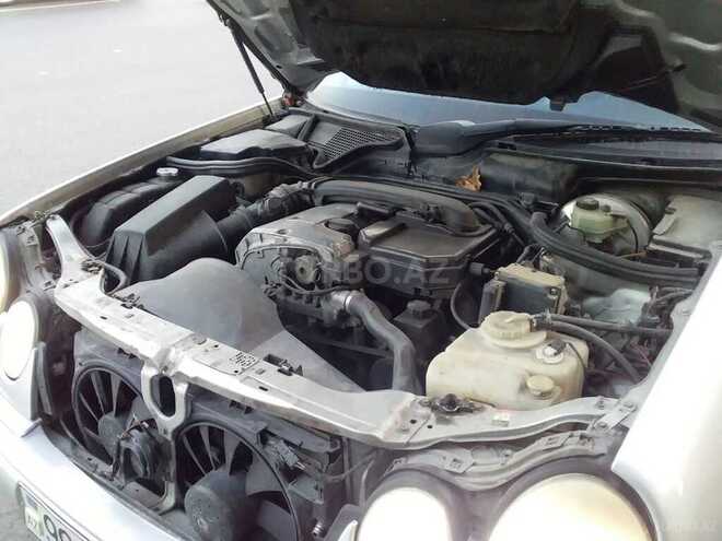 Mercedes E 230 1996, 280,000 km - 2.3 л - Bakı