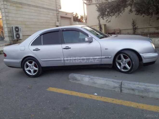 Mercedes E 230 1996, 280,000 km - 2.3 л - Bakı