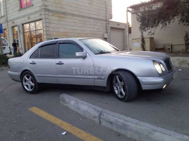 Mercedes E 230 1996, 280,000 km - 2.3 л - Bakı