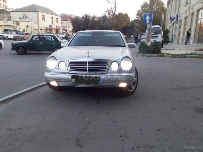 Mercedes E 230 1996, 280,000 km - 2.3 л - Bakı