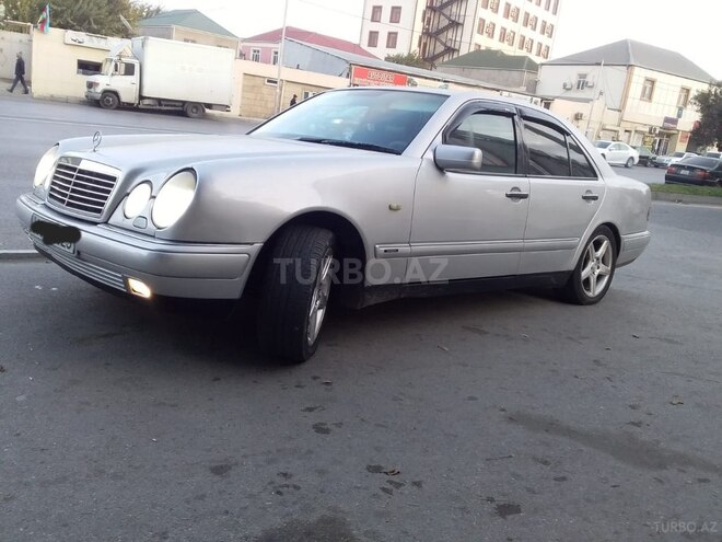 Mercedes E 230 1996, 280,000 km - 2.3 л - Bakı