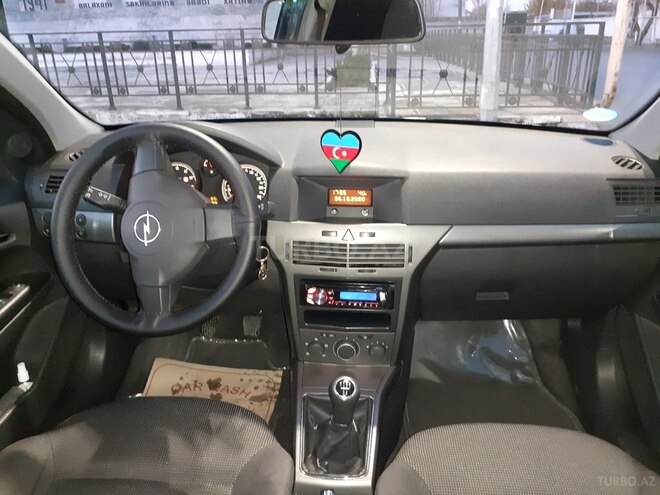 Opel Astra 2005, 160,000 km - 1.4 l - Bakı