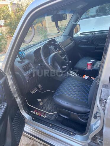 Mitsubishi Pajero io 2000, 230,000 km - 2.0 л - Bakı