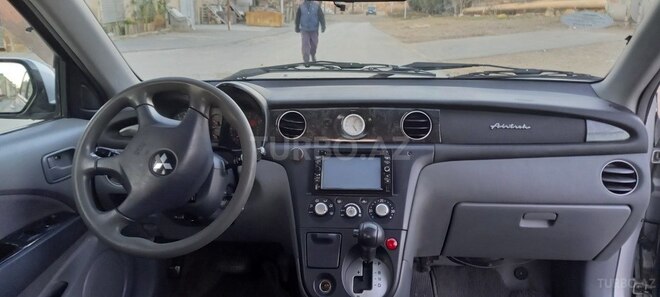 Mitsubishi Airtrek 2002, 220,000 km - 2.0 l - Bakı