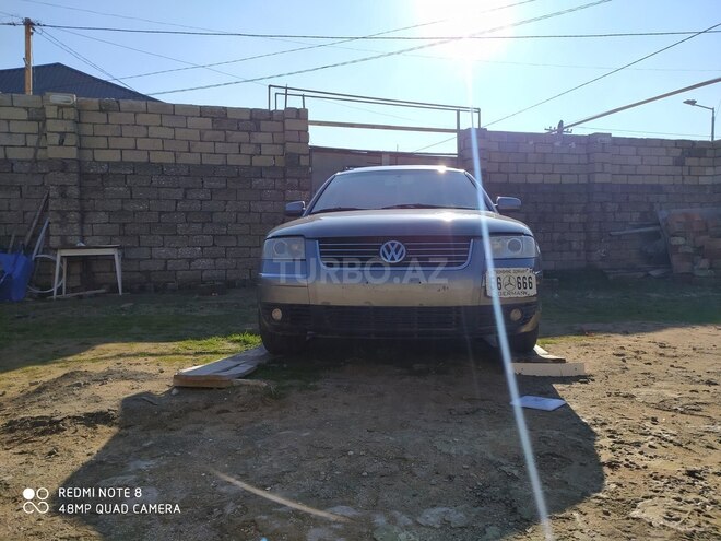 Volkswagen Passat 2003, 334,700 km - 1.8 l - Bakı