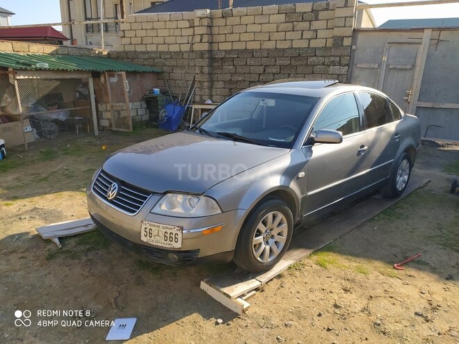 Volkswagen Passat 2003, 334,700 km - 1.8 l - Bakı