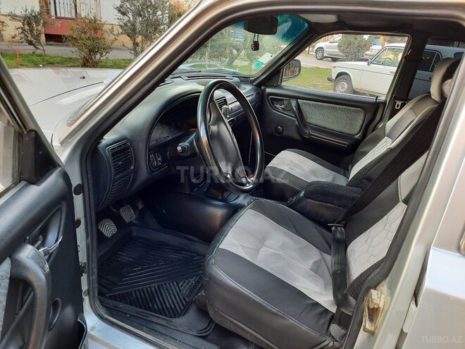 GAZ 3110 2004, 118,000 km - 2.4 л - Bakı