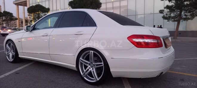 Mercedes E 200 2010, 198,000 km - 1.8 л - Bakı