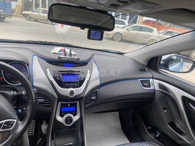 Hyundai Elantra 2011, 200,000 km - 1.8 l - Xaçmaz