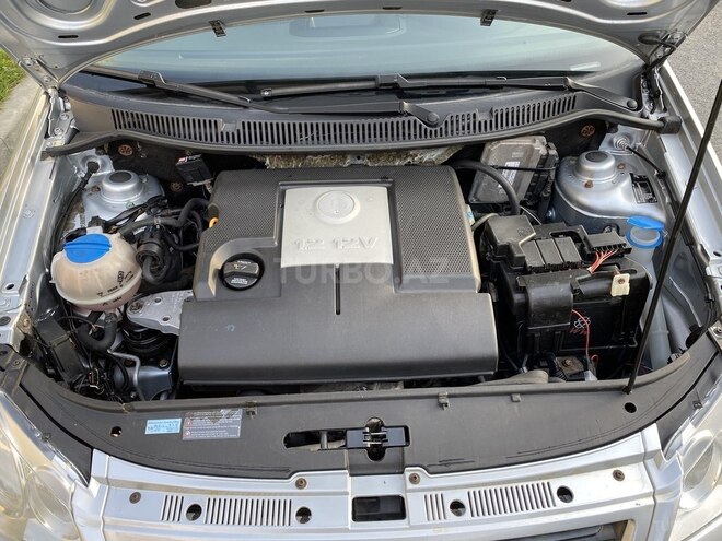 Volkswagen Polo 2006, 160,000 km - 1.2 l - Bakı