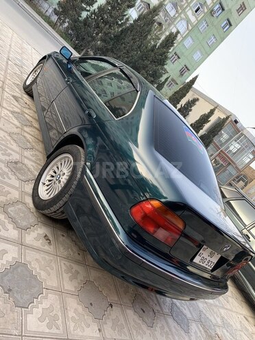 BMW 528 1997, 271,000 km - 2.8 l - Gəncə