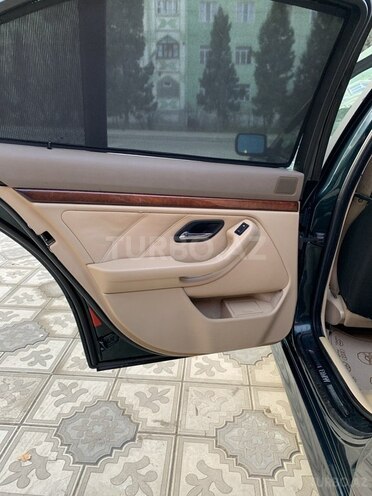 BMW 528 1997, 271,000 km - 2.8 l - Gəncə