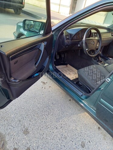 Mercedes C 180 1999, 270,000 km - 1.8 l - Bakı