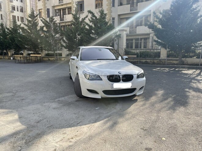 BMW M5 2005, 152,000 km - 5.0 l - Bakı