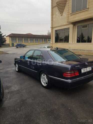 Mercedes E 240 1998, 350,000 km - 2.4 л - Bakı