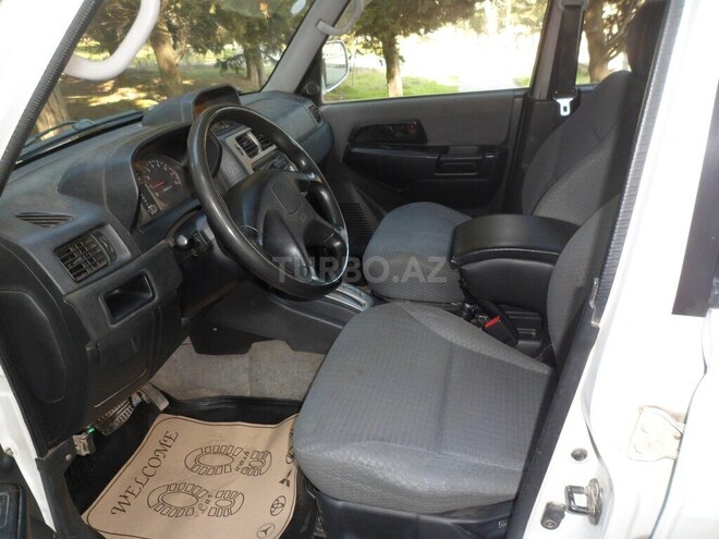 Mitsubishi Pajero io 2000, 272,500 km - 1.8 l - Bakı