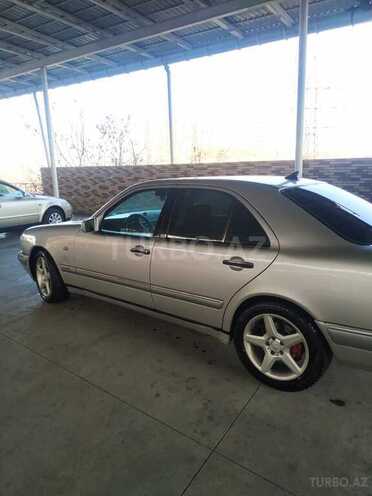 Mercedes E 240 1998, 288,600 km - 2.4 л - Gəncə