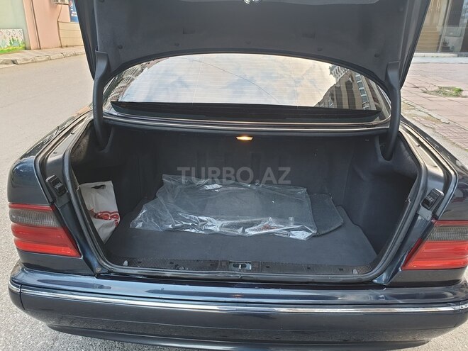 Mercedes E 240 2000, 229,000 km - 2.4 л - Bakı