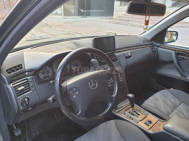 Mercedes E 240 2000, 229,000 km - 2.4 л - Bakı