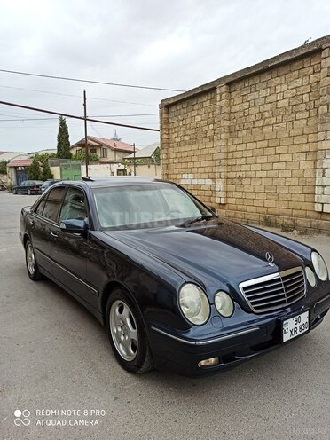 Mercedes E 320 2001, 305,000 km - 3.2 l - Bakı