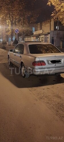 Mercedes E 230 1997, 288,000 km - 2.3 l - Şəki