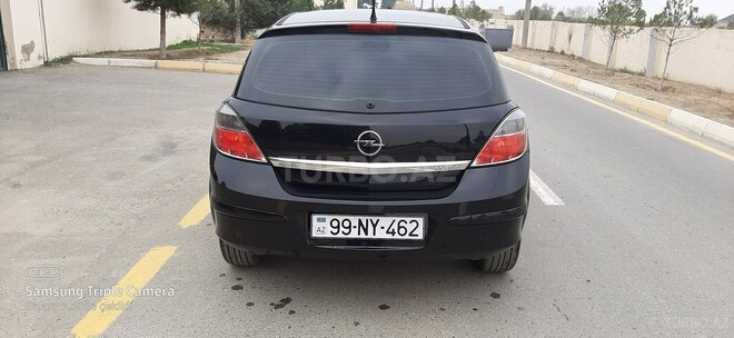Opel Astra 2009, 200,000 km - 1.4 l - Hacıqabul
