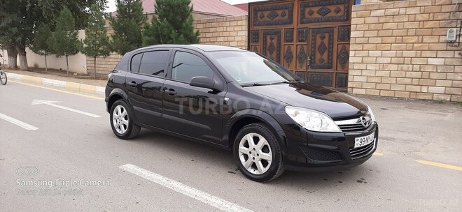 Opel Astra 2009, 200,000 km - 1.4 l - Hacıqabul