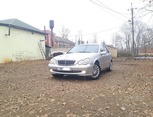 Mercedes C 240 2000, 260,125 km - 2.6 l - Masallı