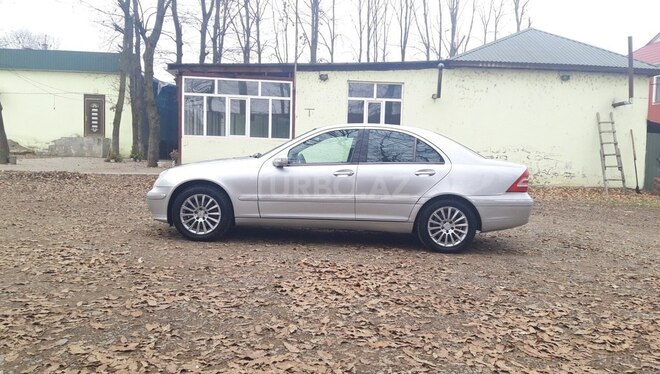 Mercedes C 240 2000, 260,125 km - 2.6 l - Masallı