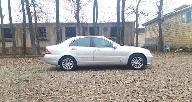 Mercedes C 240 2000, 260,125 km - 2.6 l - Masallı