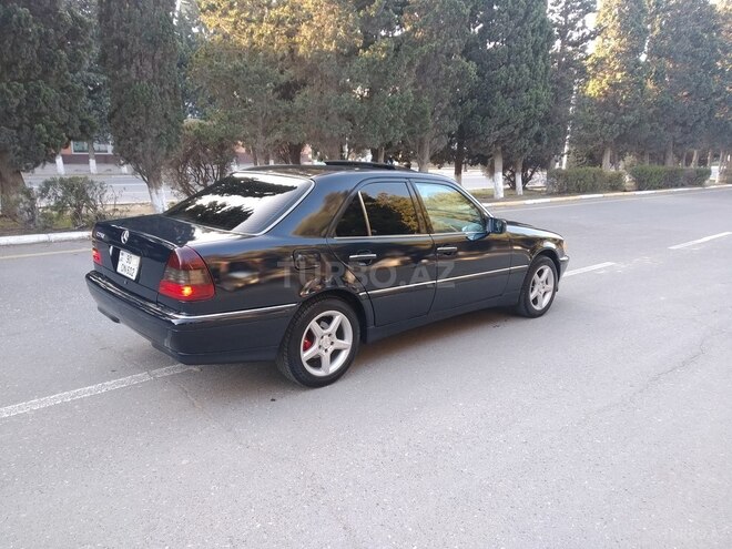 Mercedes C 230 1997, 245,000 km - 2.3 l - Sumqayıt