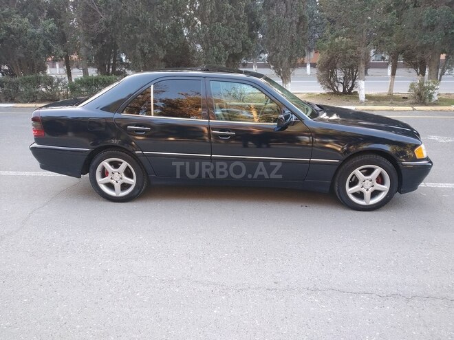 Mercedes C 230 1997, 245,000 km - 2.3 l - Sumqayıt