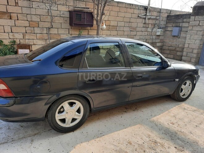 Opel Vectra 1997, 520,421 km - 1.8 l - Bakı