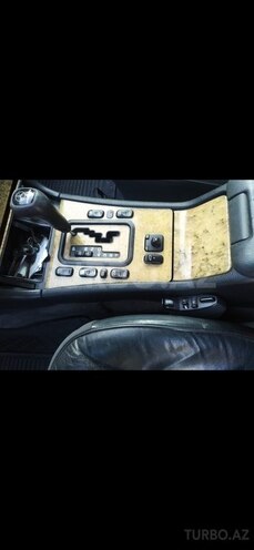 Mercedes E 240 1999, 325,000 km - 2.4 l - Xaçmaz