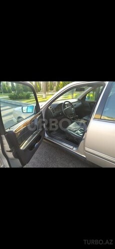 Mercedes E 240 1999, 325,000 km - 2.4 l - Xaçmaz