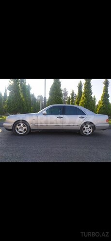 Mercedes E 240 1999, 325,000 km - 2.4 l - Xaçmaz