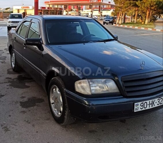 Mercedes C 220 1995, 353,000 km - 2.2 л - Sumqayıt