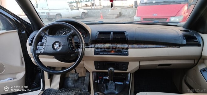 BMW X5 2001, 370,000 km - 4.4 l - Şəki