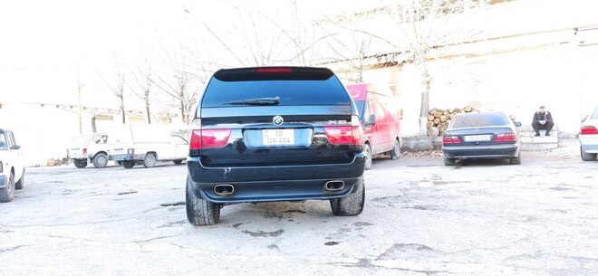 BMW X5 2001, 370,000 km - 4.4 l - Şəki