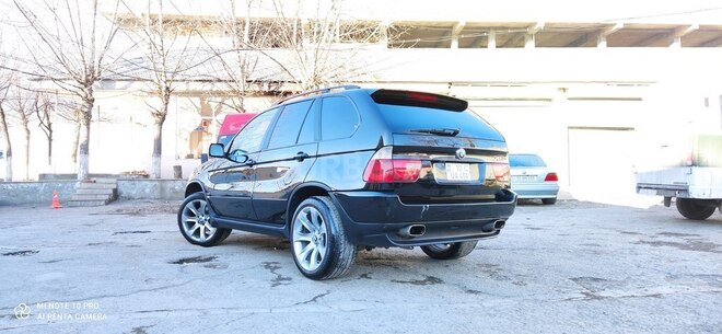 BMW X5 2001, 370,000 km - 4.4 l - Şəki