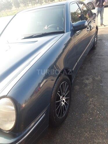 Mercedes E 220 1999, 310,000 km - 0.2 l - Bakı