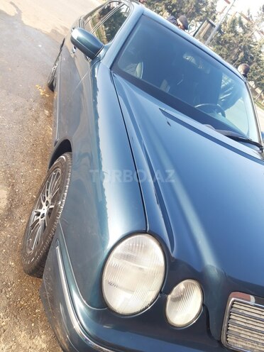 Mercedes E 220 1999, 310,000 km - 0.2 l - Bakı