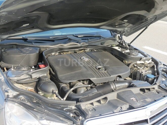 Mercedes E 250 2009, 204,000 km - 2.2 l - Bakı