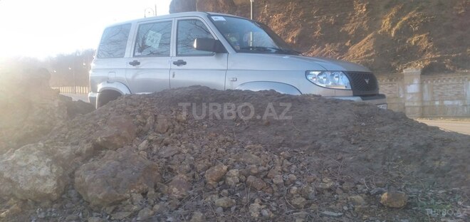 UAZ Patriot 2012, 13,000 km - 1.8 l - Lerik